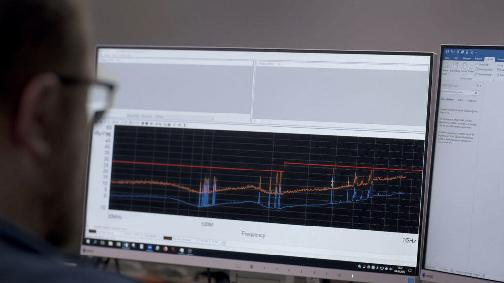 Automatisierung und Digitalisierung bei TÜV Rheinland Nürnberg im Imagevideo