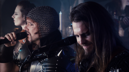 Bei einer gefühlvollen Ballade veränderte sich die Lichtstimmung im Raum.