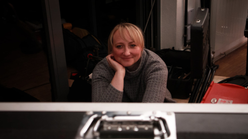 Unsere Maske Silke begutachtet das Bild