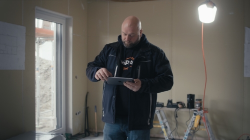 Die App lässt sich auch direkt auf der Baustelle am Tablet bedienen.